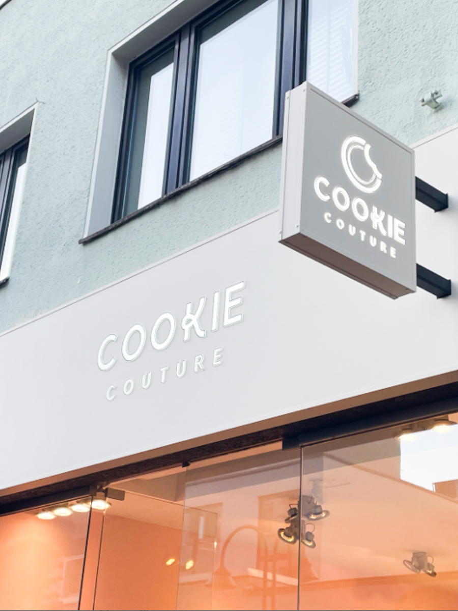 Werbetechnik-bonn-fahrzeugbeschriftung-werbeschilder-3dbuchstaben-comexpo7